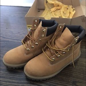 Boys Timberland boots